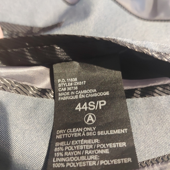 Haggar 2-Piece Suit - Picture 6 of 9